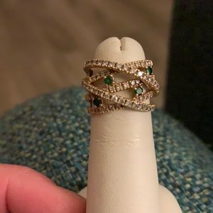 Yellow gold diamond and emerald right hand ring